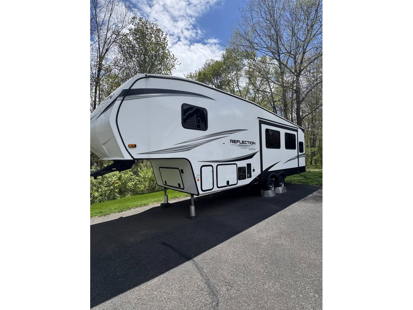 A photo of this 2025 Grand Design REFLECTION 100 SERIES 28RL