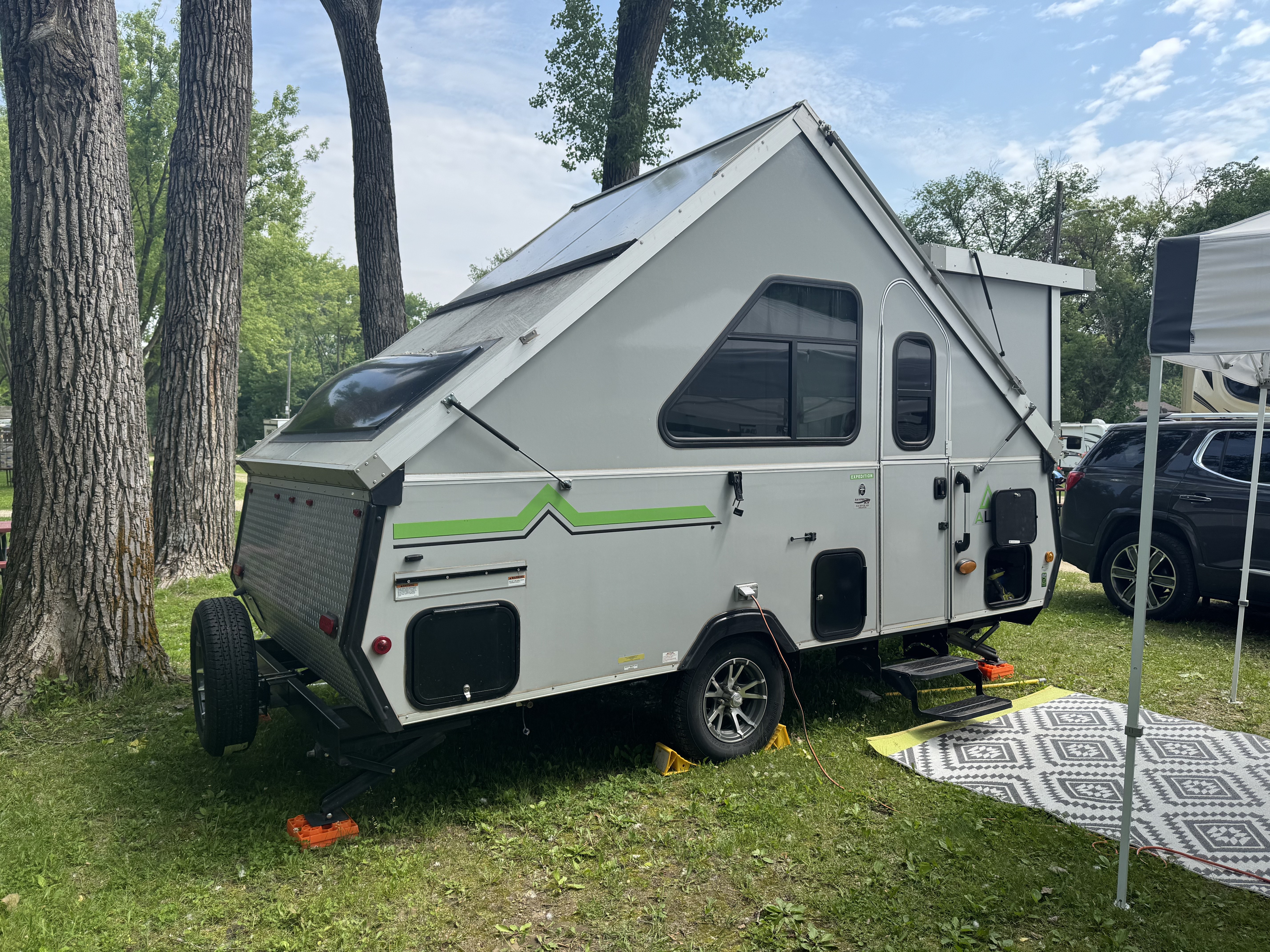 2021 Aliner EXPEDITION PERMANENT BED in minneapolis MN