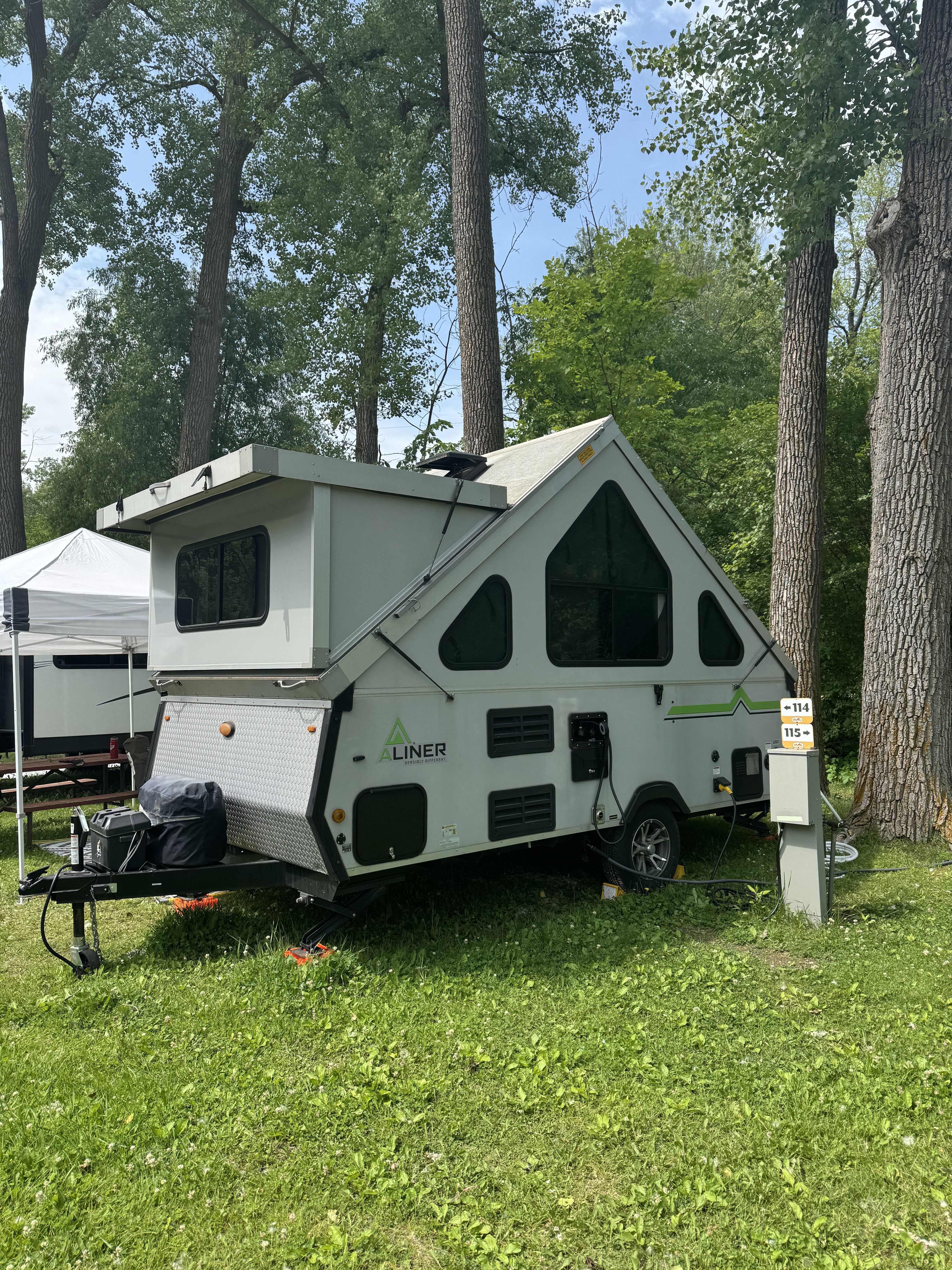 2021 Aliner EXPEDITION PERMANENT BED in minneapolis MN