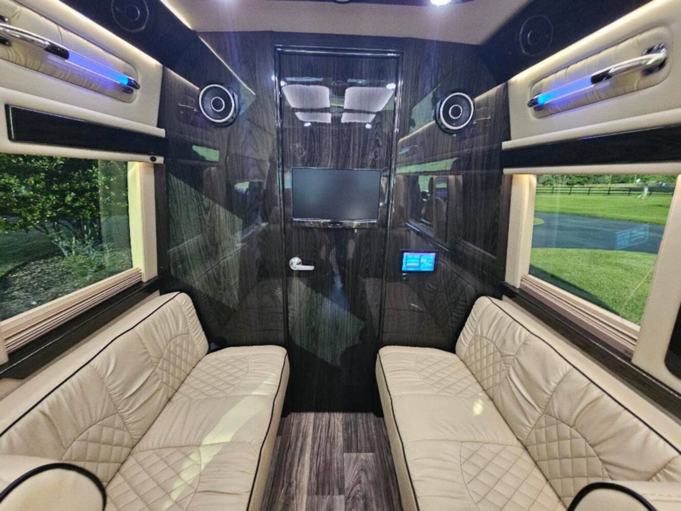 A photo of this 2022 Ultimate Toys Ultimate Weekender