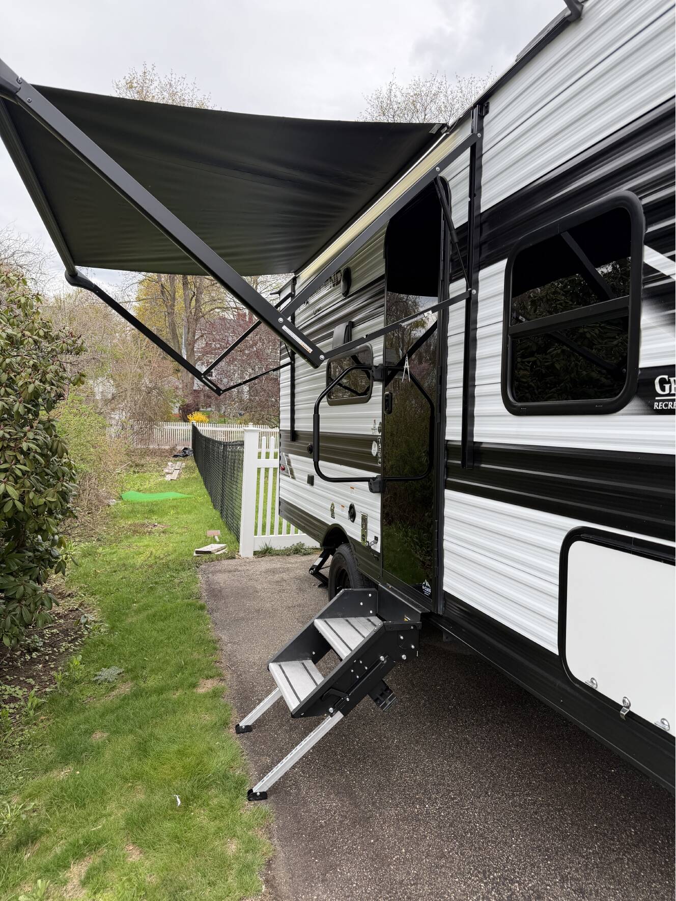 A photo of this 2025 Grand Design TRANSCEND ONE 151BH