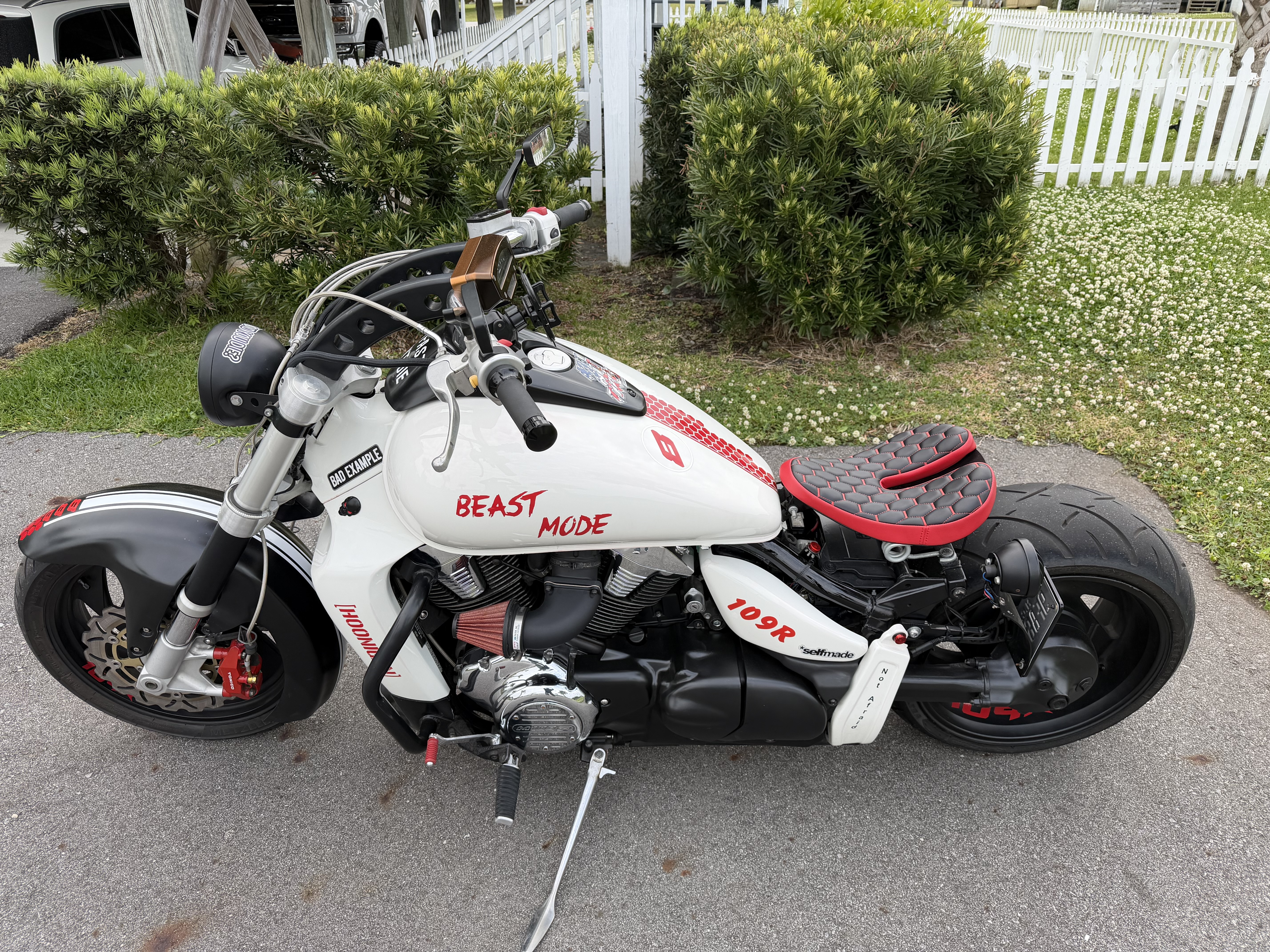 2006 Suzuki BOULEVARD M109R in cedar point NC