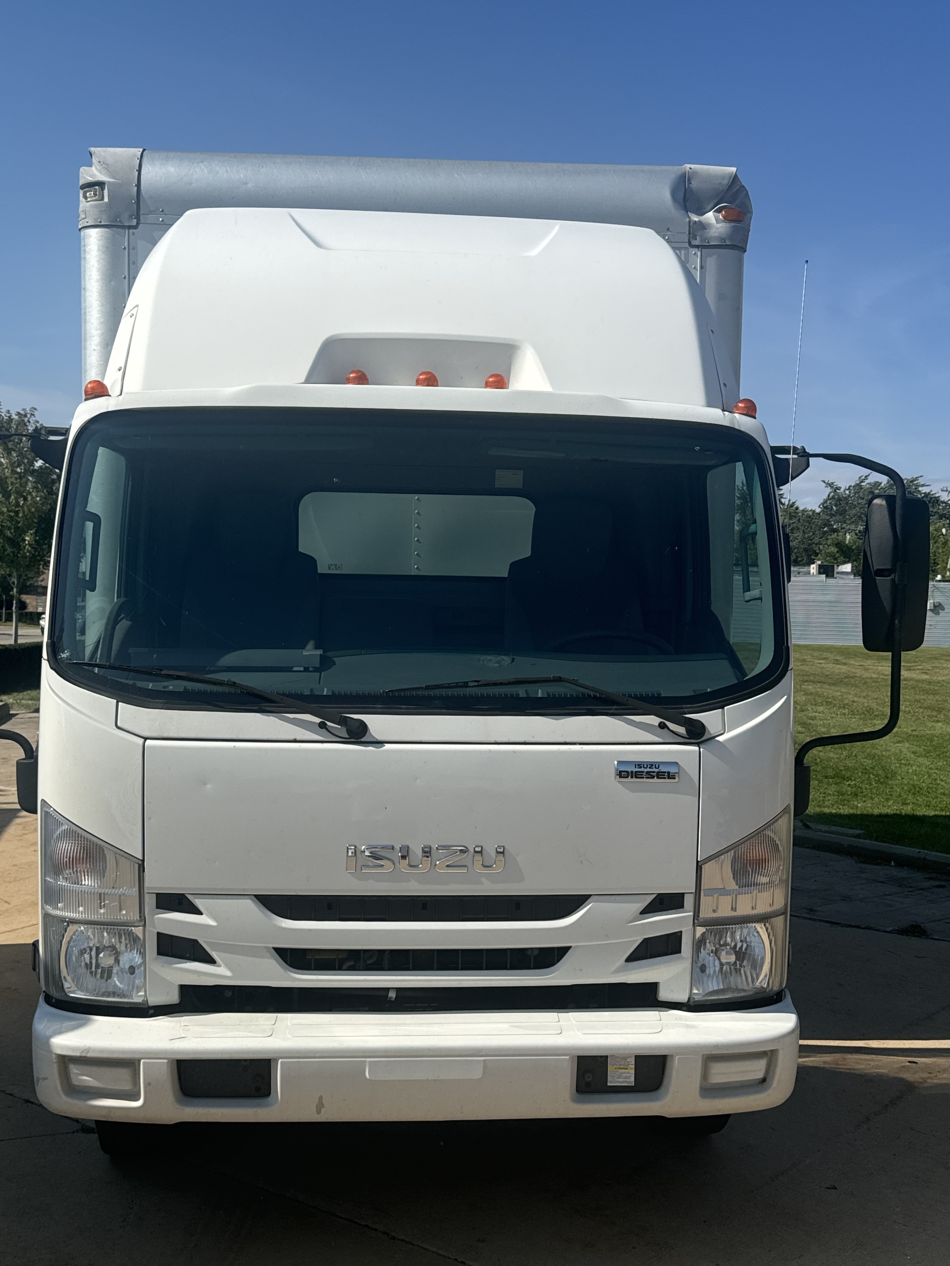 2019 ISUZU Npr Xd in Shelby Township, MI