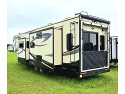 2018 K-Z Durango Gold 382MBQ