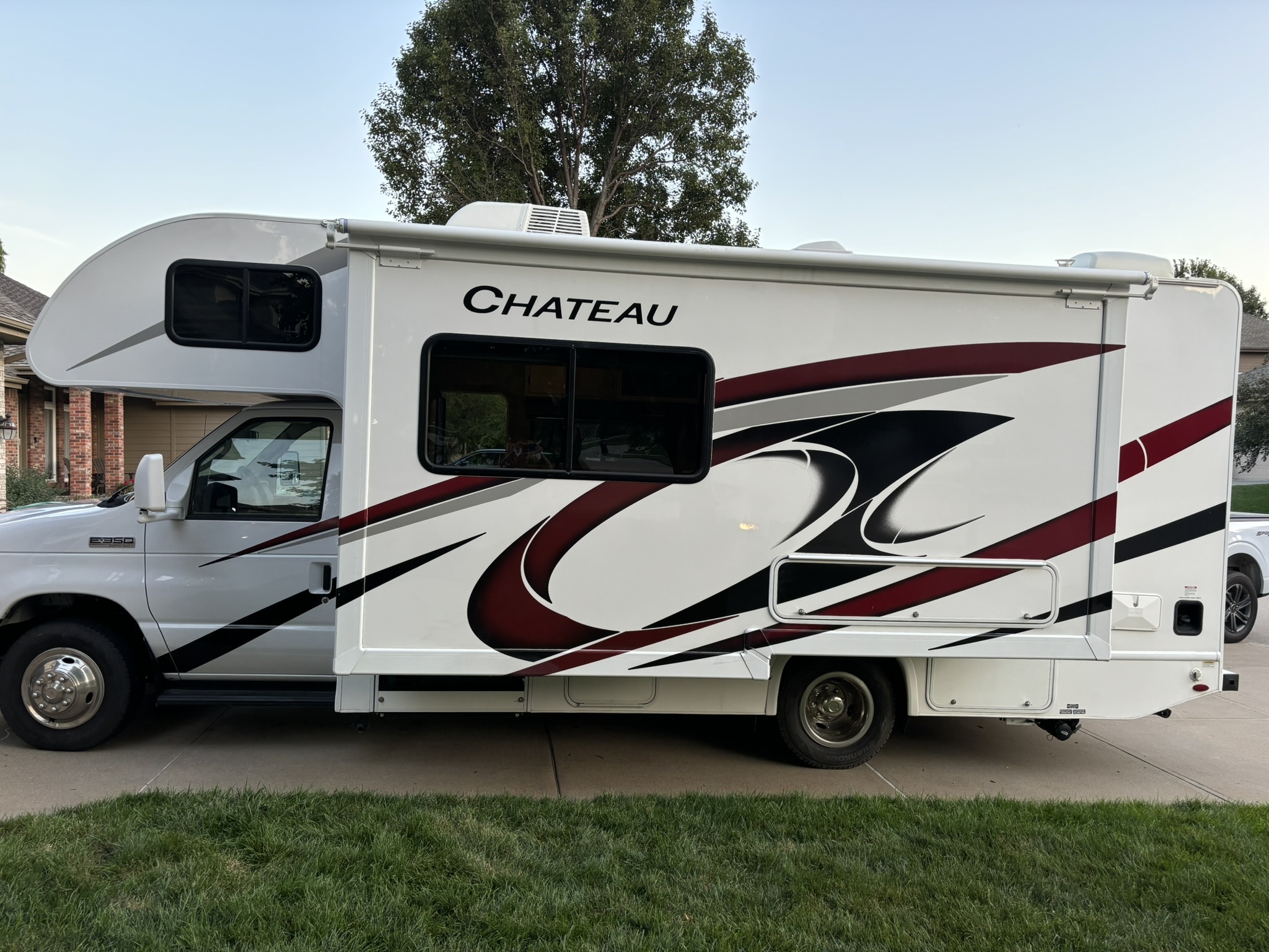 2023 Thor Motor Coach CHATEAU 25M RV