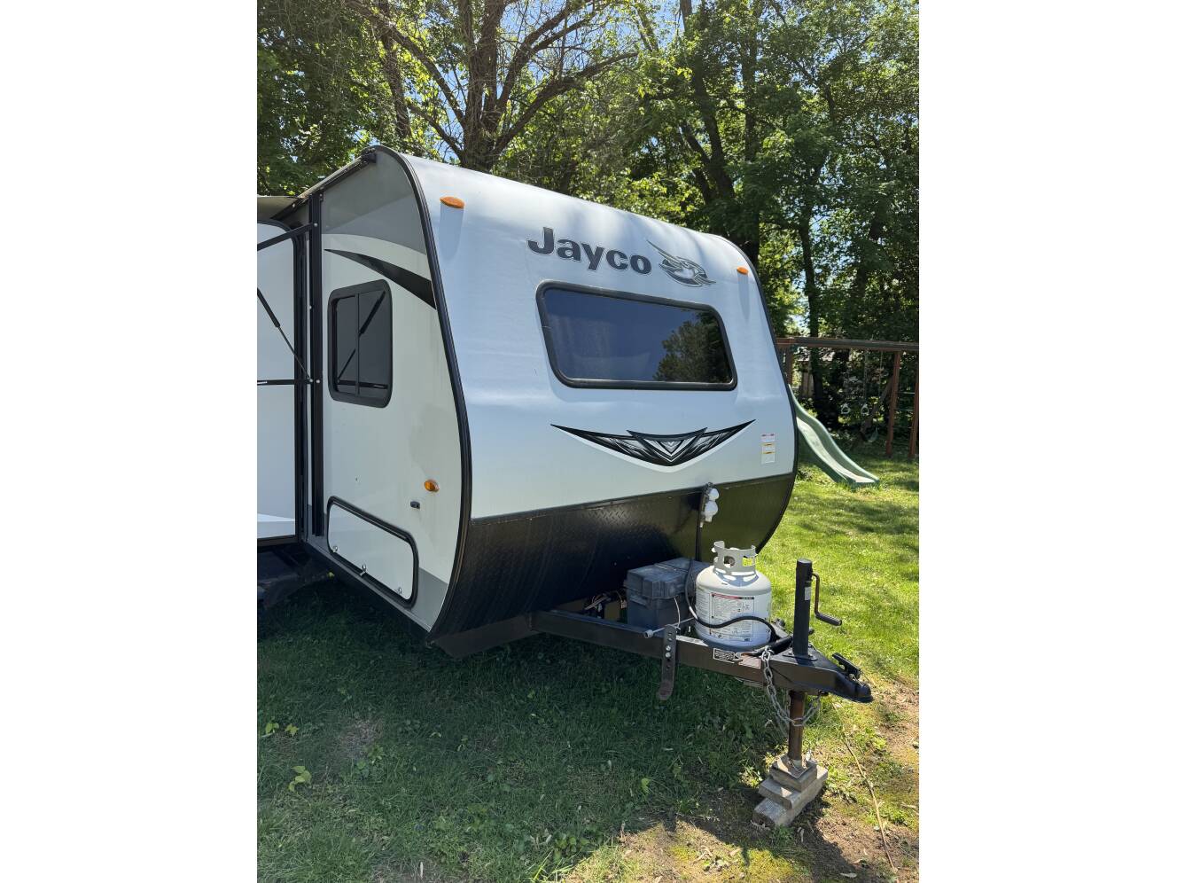 A photo of this 2020 Jayco JAY FLIGHT SLX 184BS