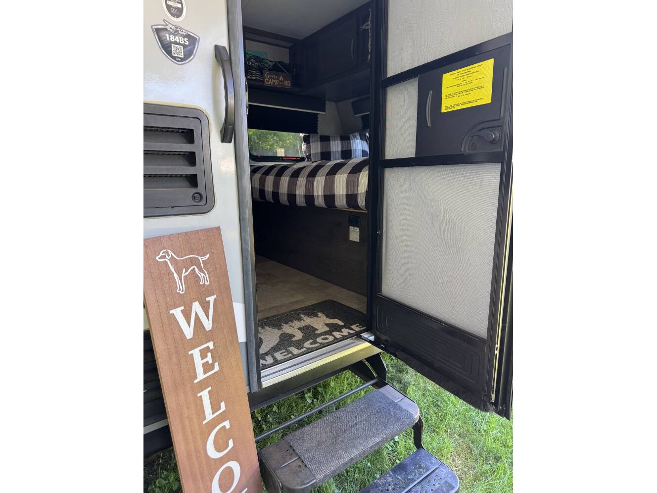A photo of this 2020 Jayco JAY FLIGHT SLX 184BS