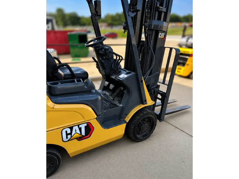 2018 CAT 2C6000
