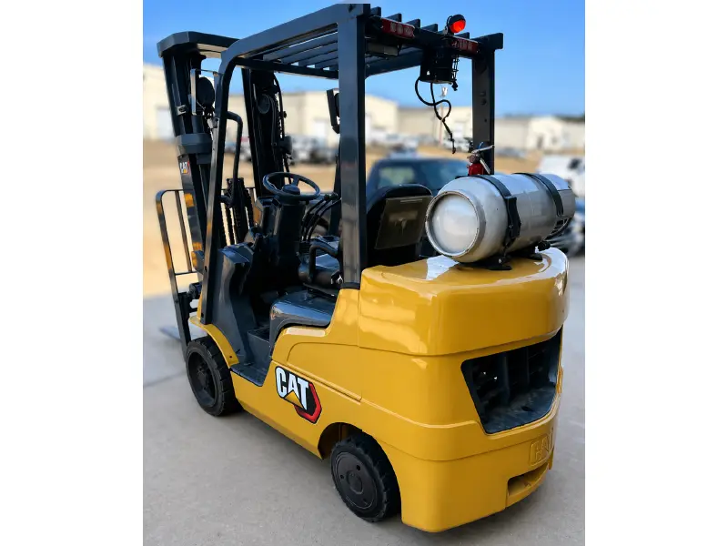 2018 CAT 2C6000