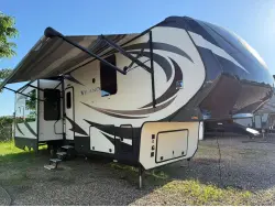 2016 VANLEIGH VILANO 365 RL