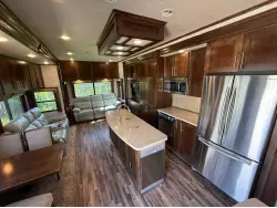 2016 VANLEIGH VILANO 365 RL