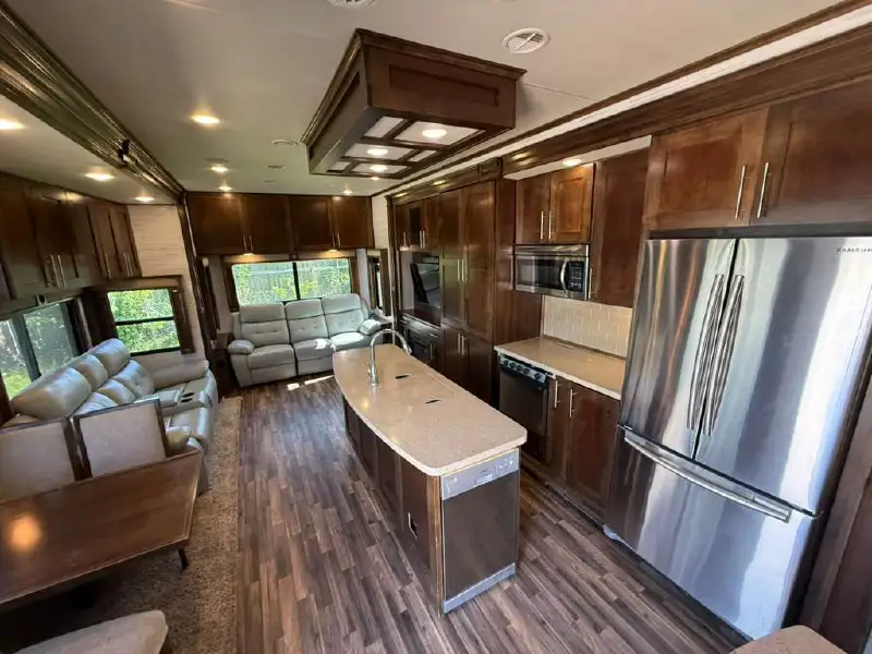 2016 VANLEIGH VILANO 365 RL