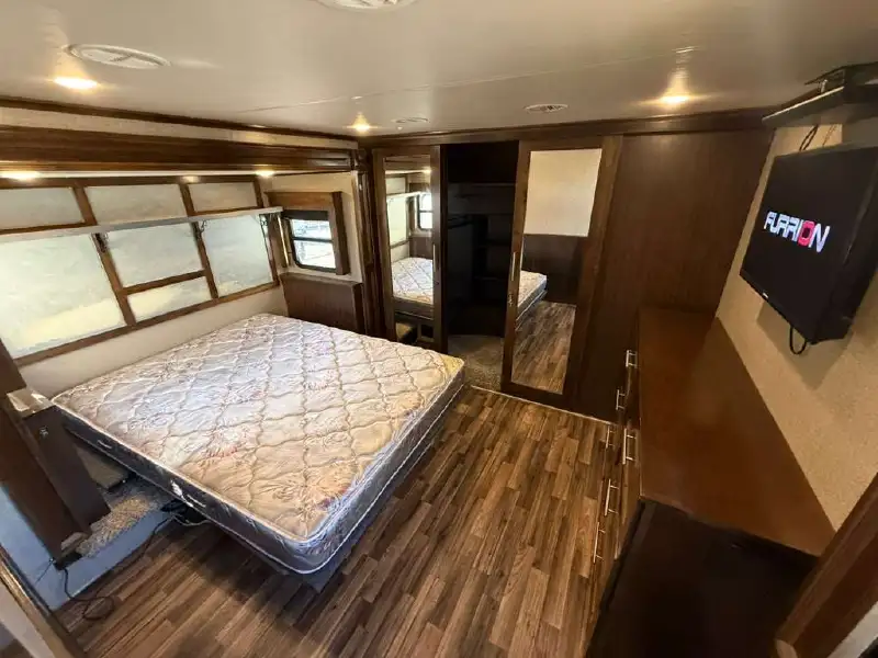 2016 VANLEIGH VILANO 365 RL