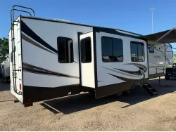 2020 FOREST RIVER SABRE 37FBT
