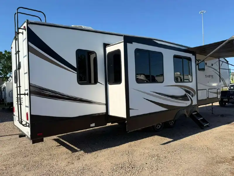 2020 FOREST RIVER SABRE 37FBT