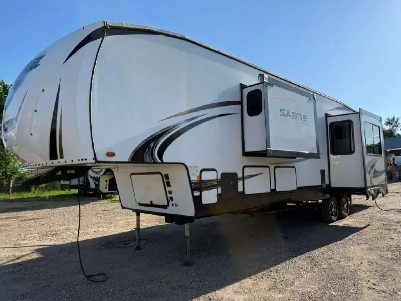 2020 FOREST RIVER SABRE 37FBT
