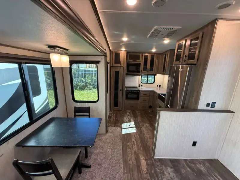 2020 FOREST RIVER SABRE 37FBT