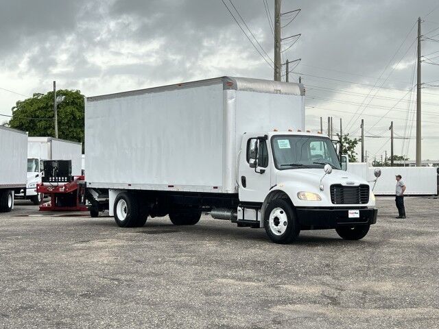 2015 FREIGHTLINER BUSINESS CLASS M2 106 in Miami, FL