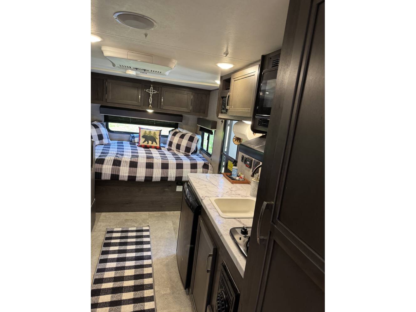 A photo of this 2020 Jayco JAY FLIGHT SLX 184BS