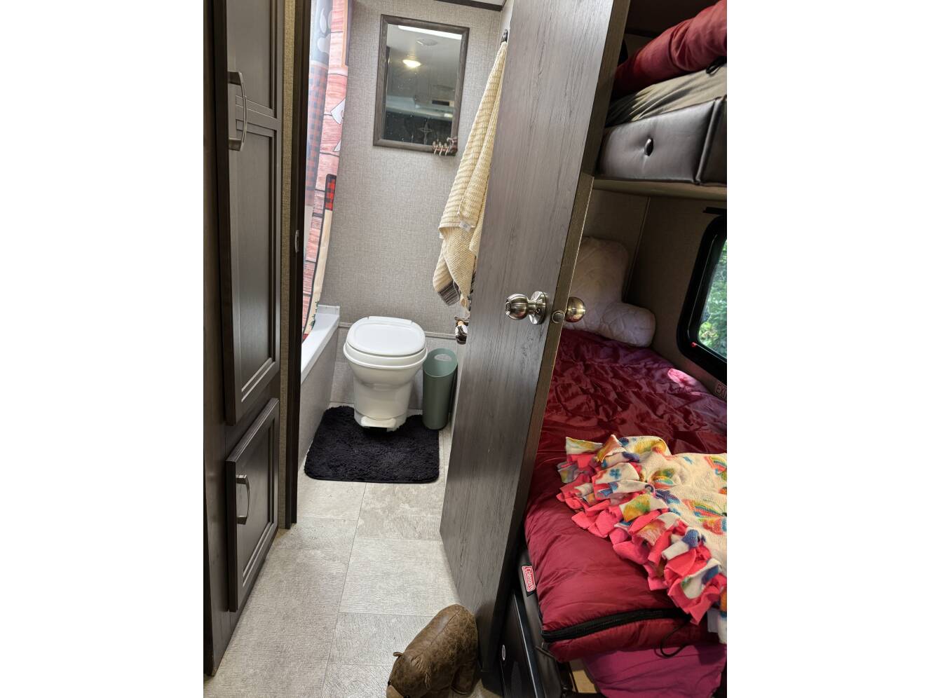 A photo of this 2020 Jayco JAY FLIGHT SLX 184BS