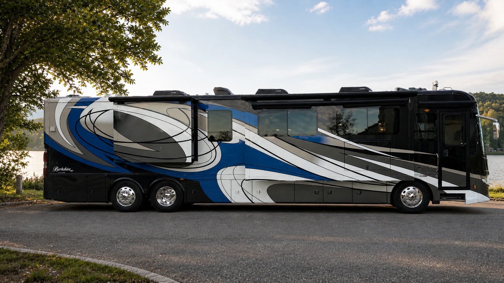 2020 Forest River BERKSHIRE XLT 43C Class A Diesel Motorhome - Diesel Pusher RV