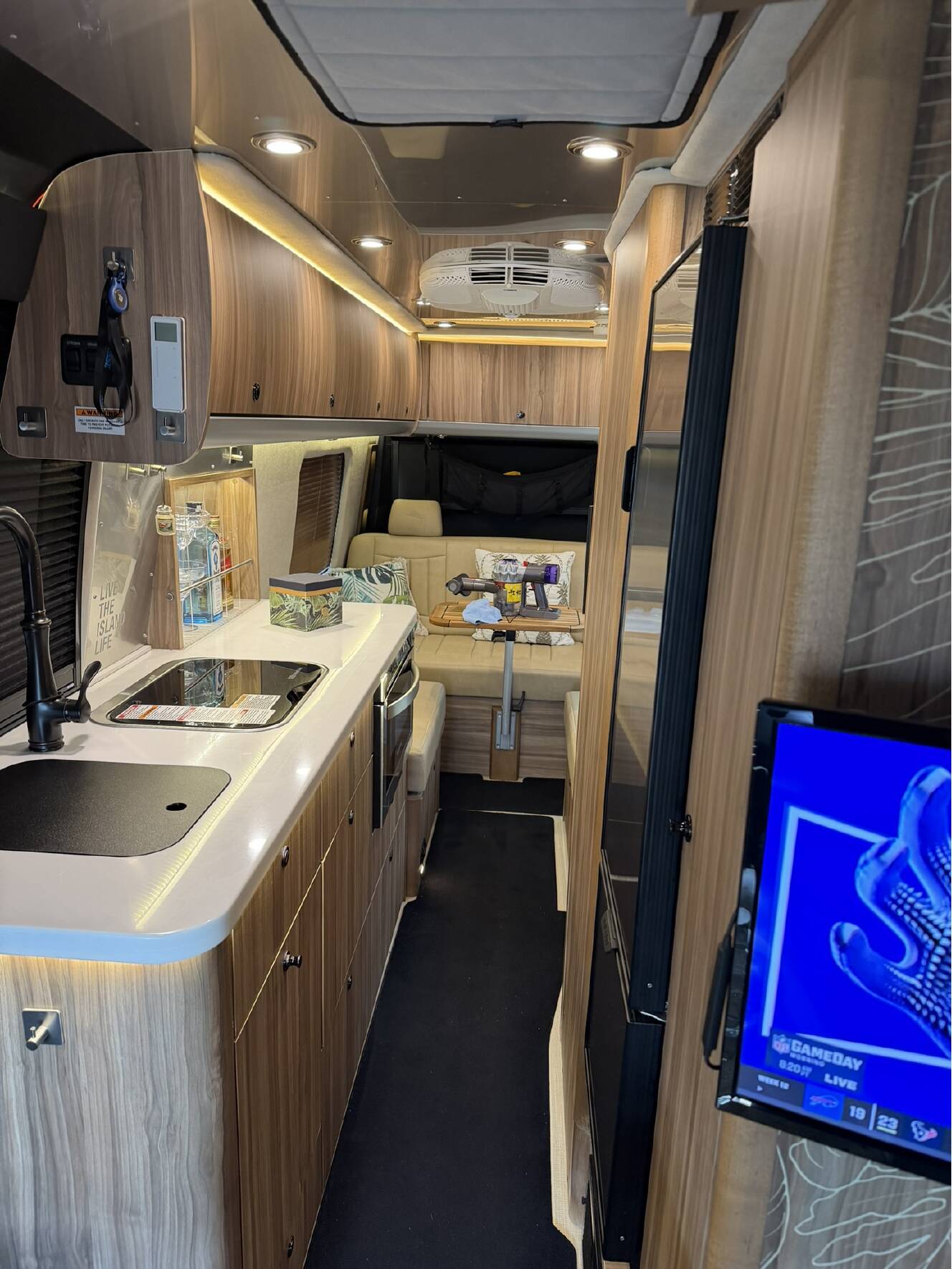 A photo of this 2022 Airstream TOMMY BAHAMA INTERSTATE GRAND TOUR