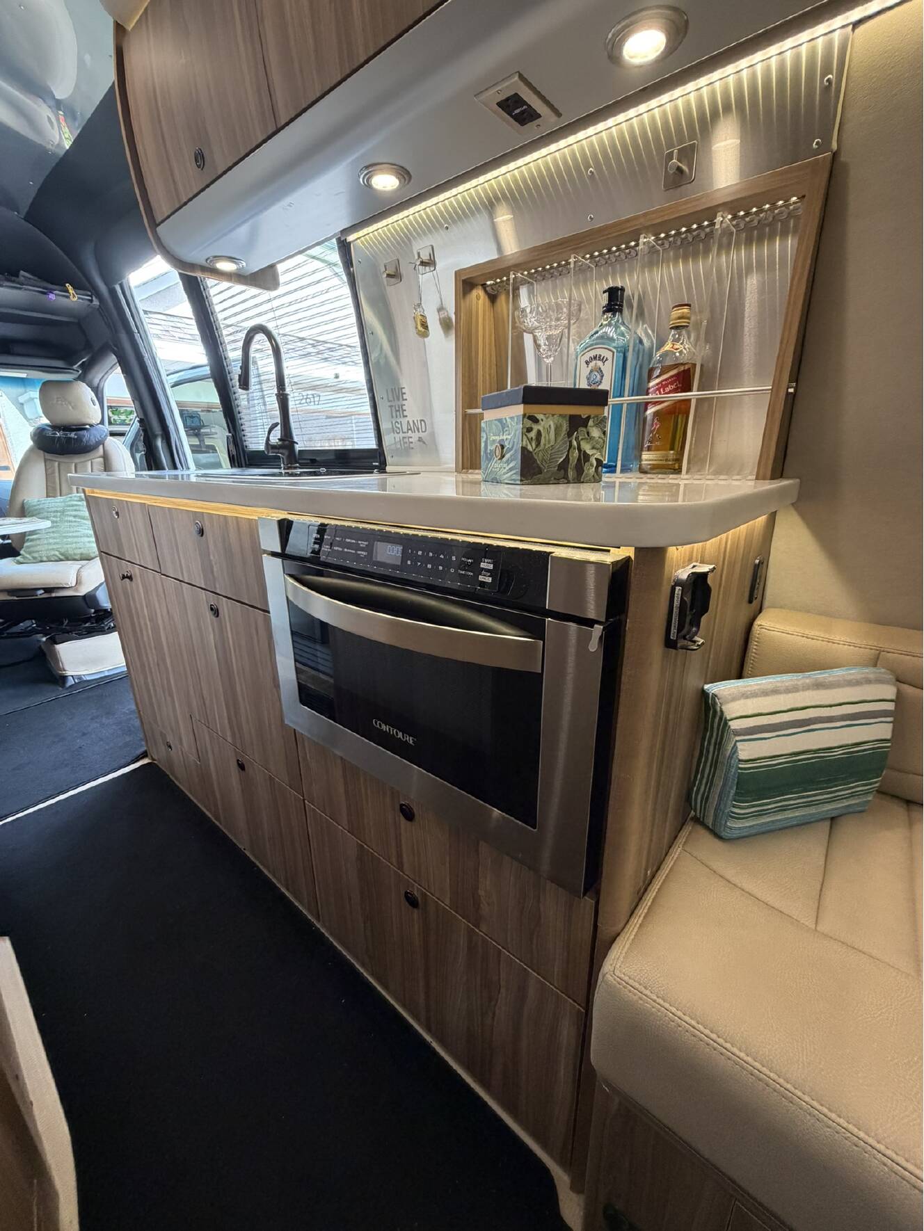 A photo of this 2022 Airstream TOMMY BAHAMA INTERSTATE GRAND TOUR