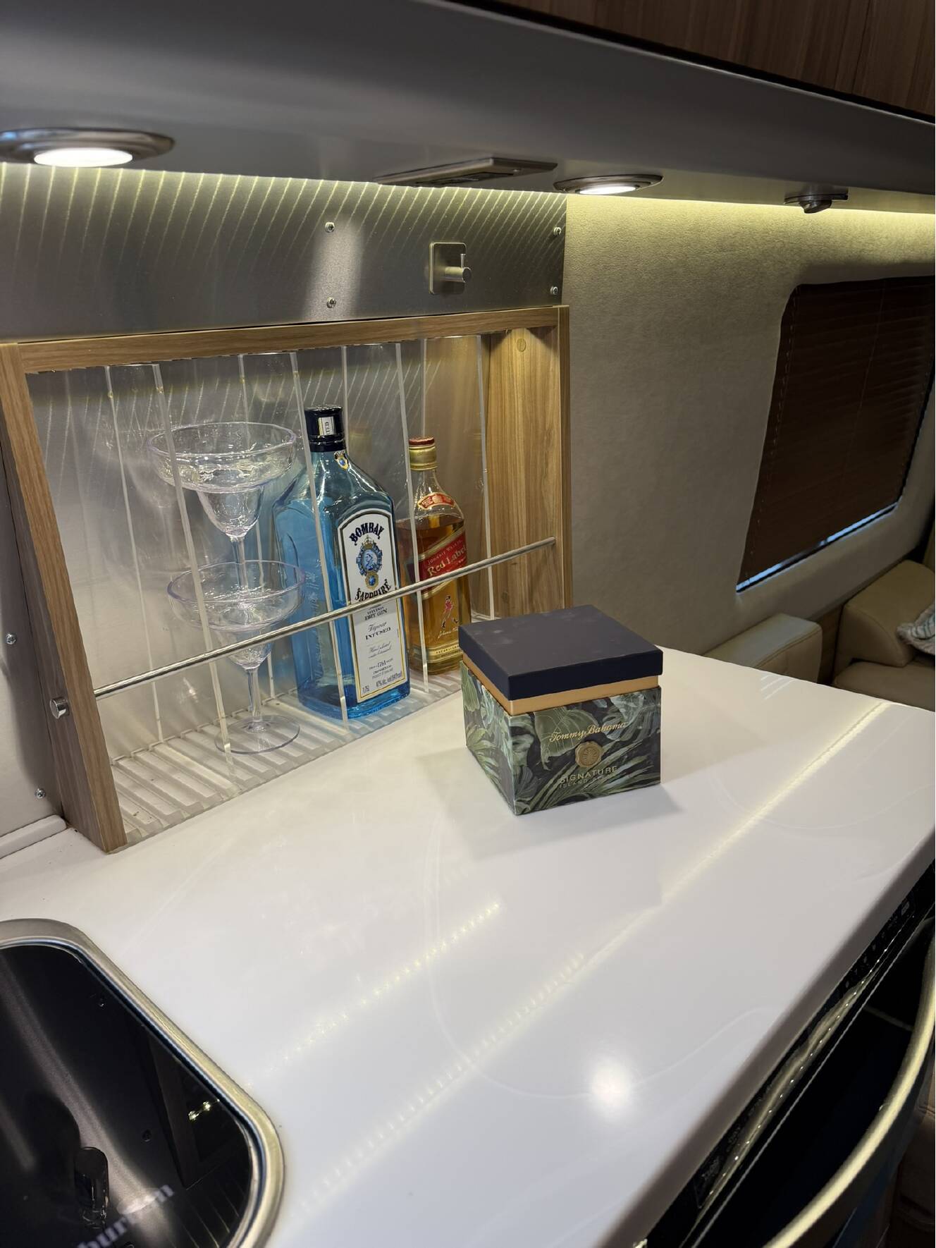 A photo of this 2022 Airstream TOMMY BAHAMA INTERSTATE GRAND TOUR