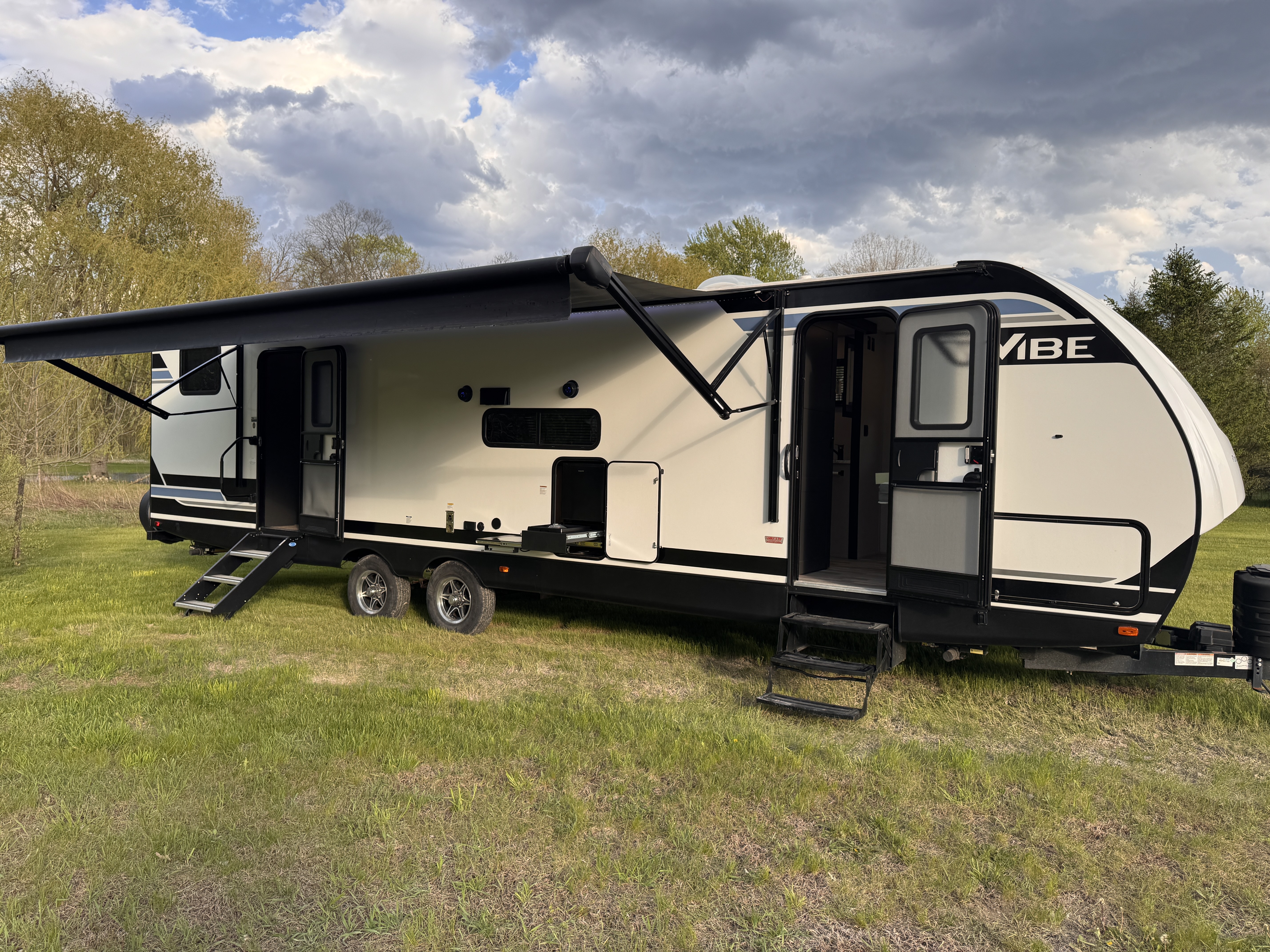 2024 Forest River VIBE 28BHE in brighton MI