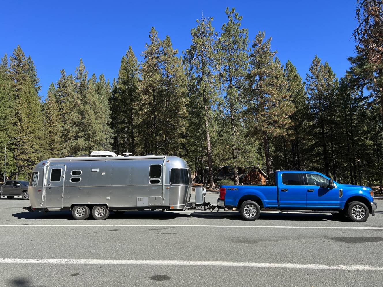 A photo of this 2017 Airstream FLYING CLOUD 23FB TWIN