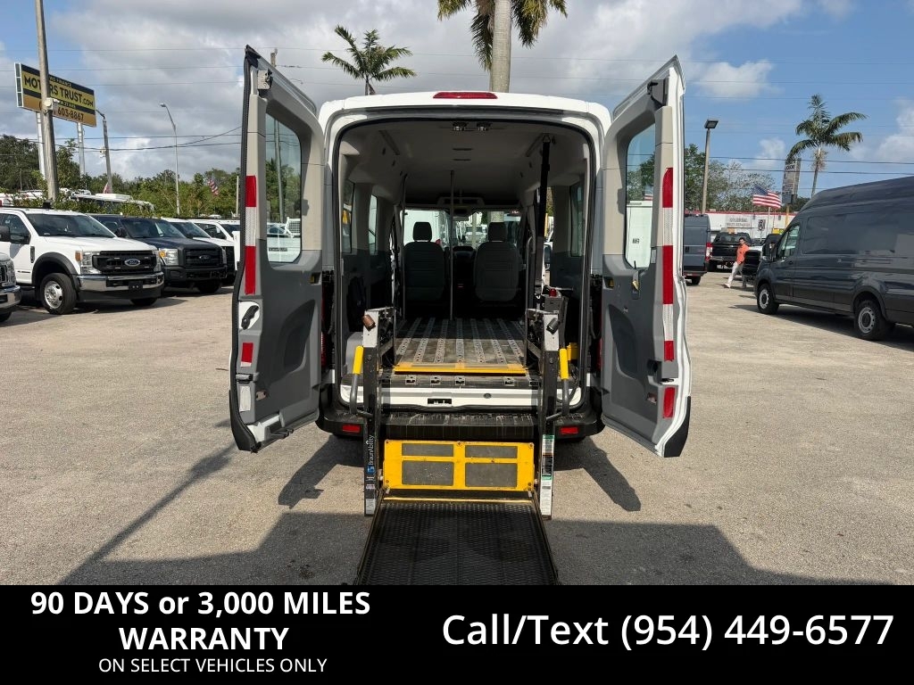 2017 FORD TRANSIT 350 in Miami, FL