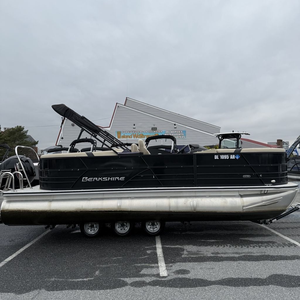2024 Berkshire Pontoons 22RFX CTS 2.75 NAN in fenwick island DE