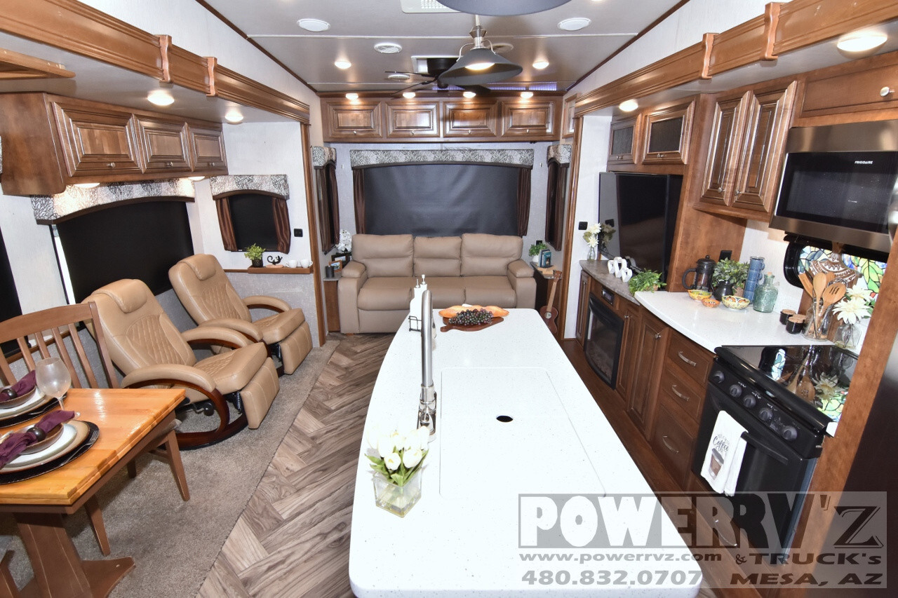 2019 Heartland Bighorn Traveler BHTR 32 RS in mesa AZ