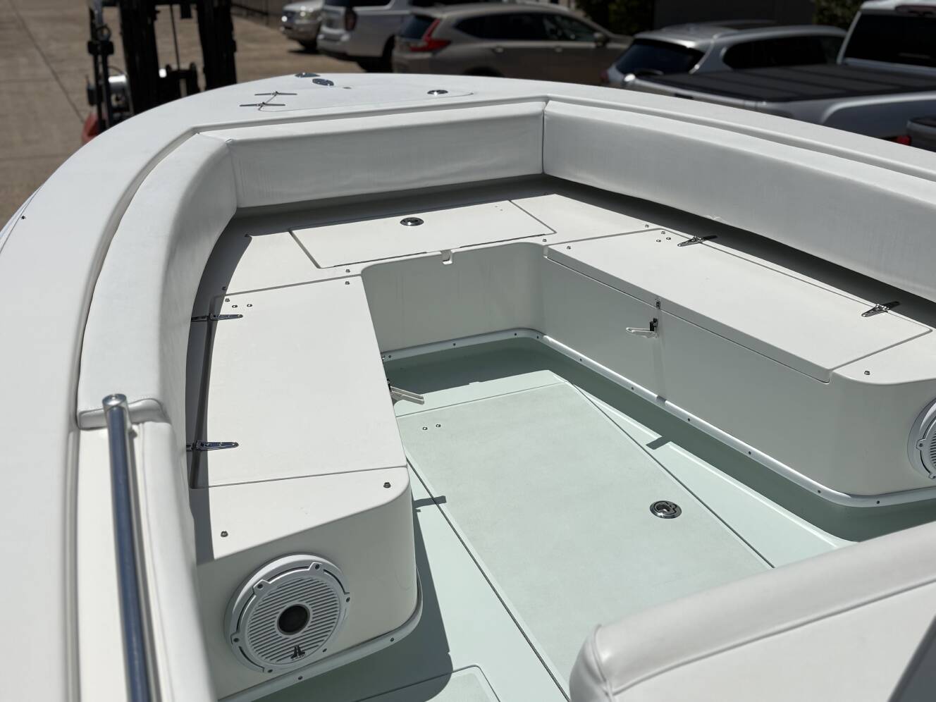 A photo of this 2013 Contender 28 SPORT