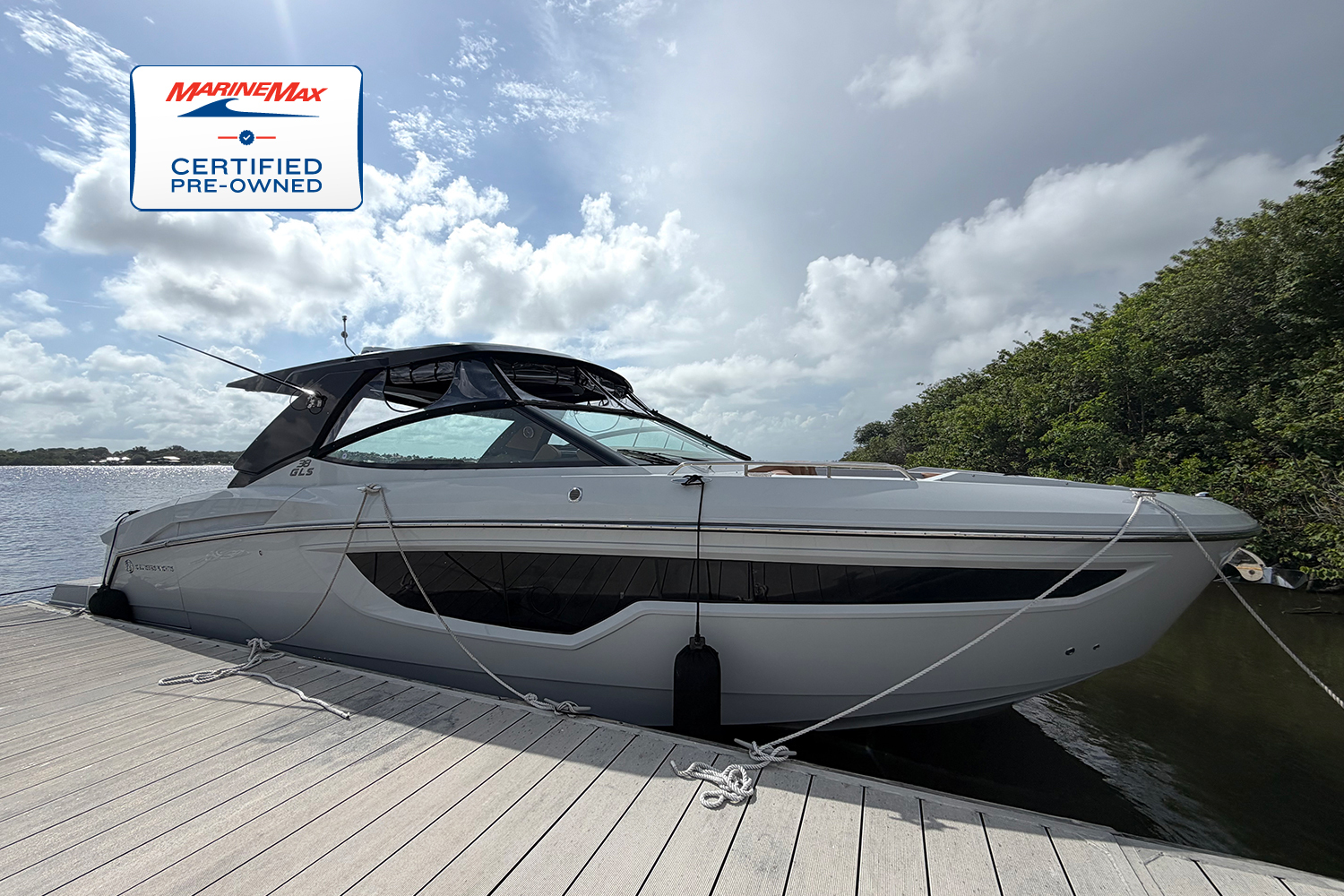 2024 Cruisers Yachts 38 GLS South Beach Outboard in stuart FL