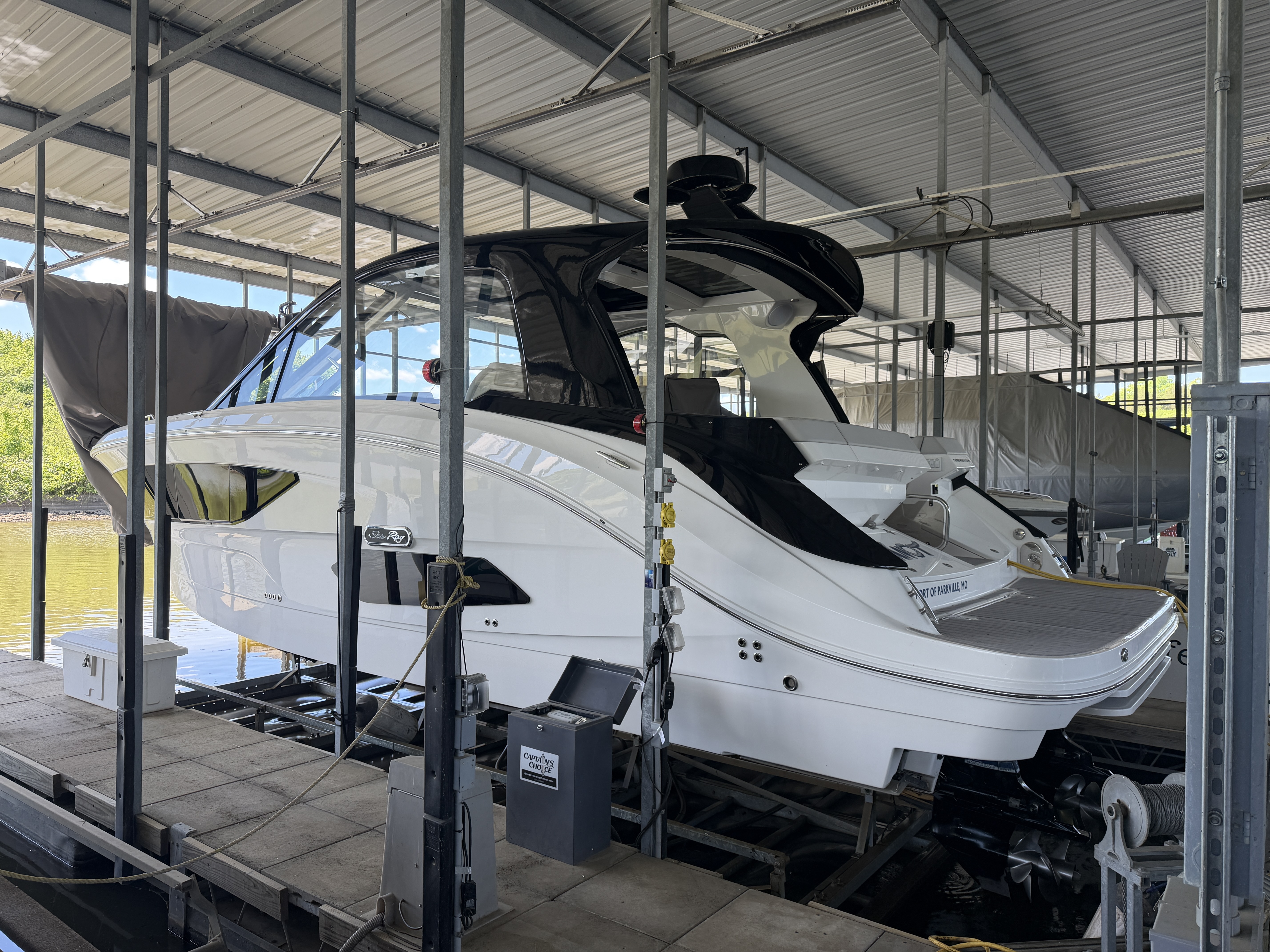 2023 Sea Ray 370 DA in lake ozark MO