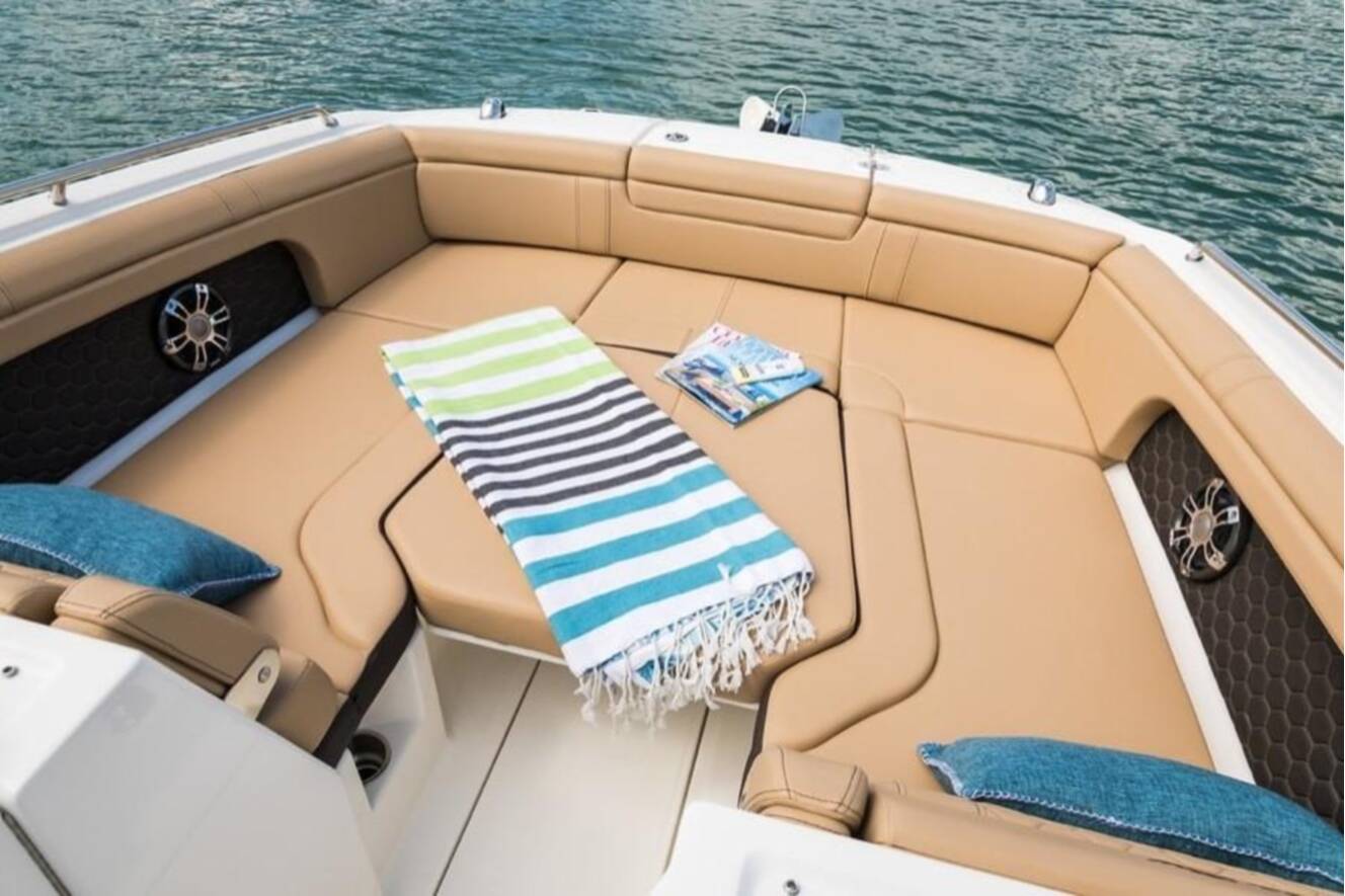 A photo of this 2026 Sea Ray SDX 290 Outboard