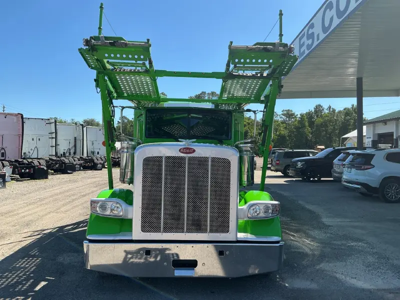2024 Peterbilt 389