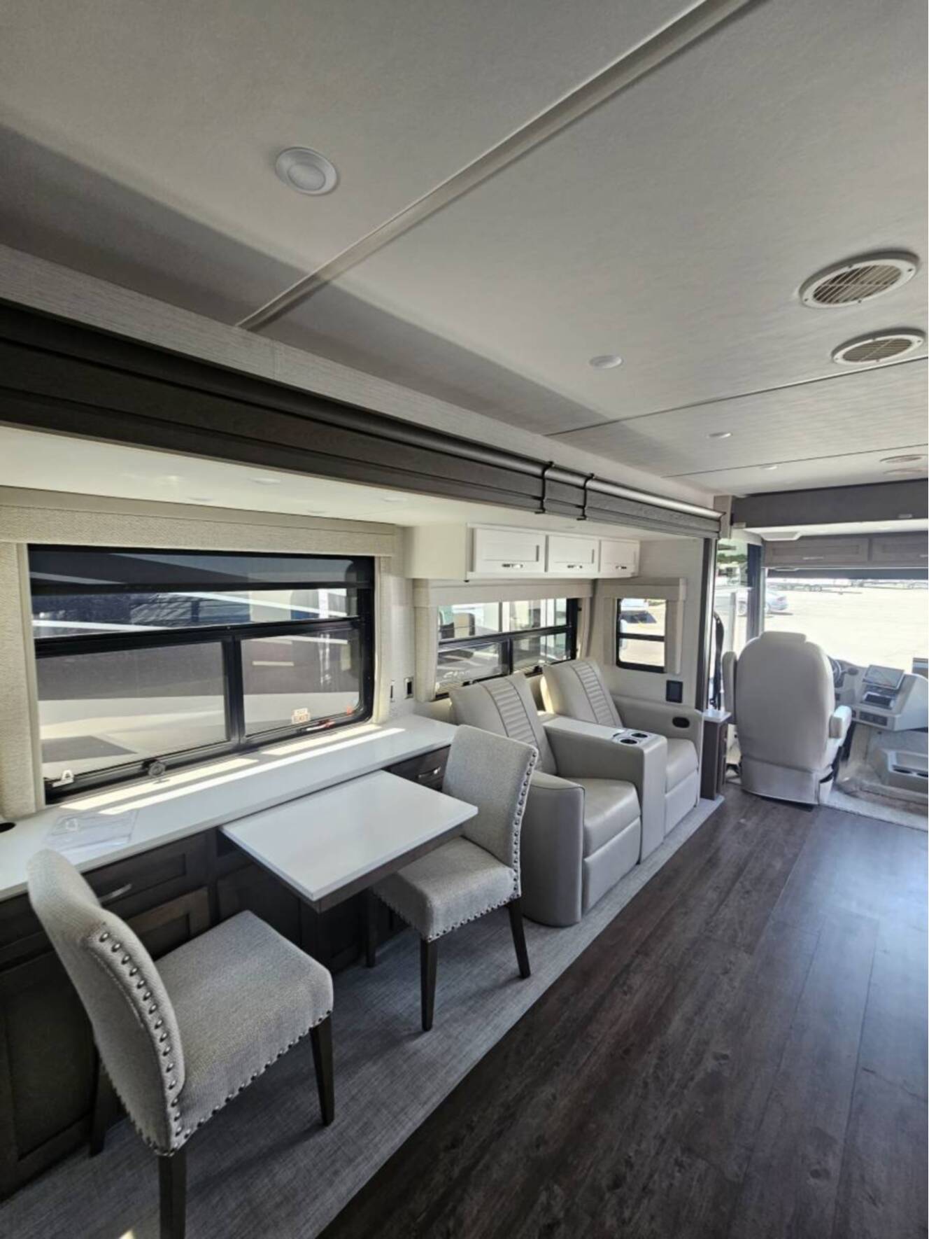 A photo of this 2026 Newmar BAY STAR 3626