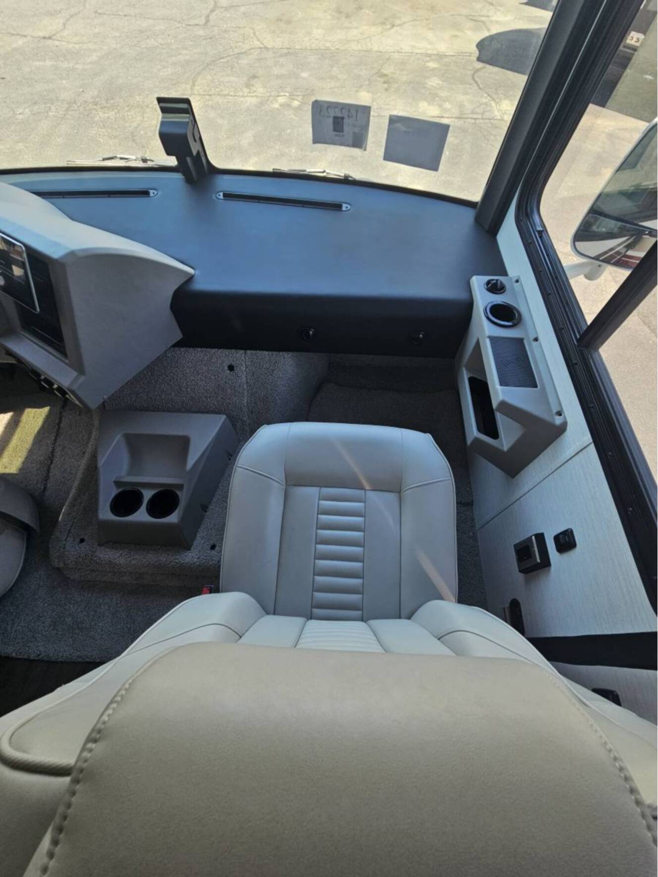 A photo of this 2026 Newmar BAY STAR 3626