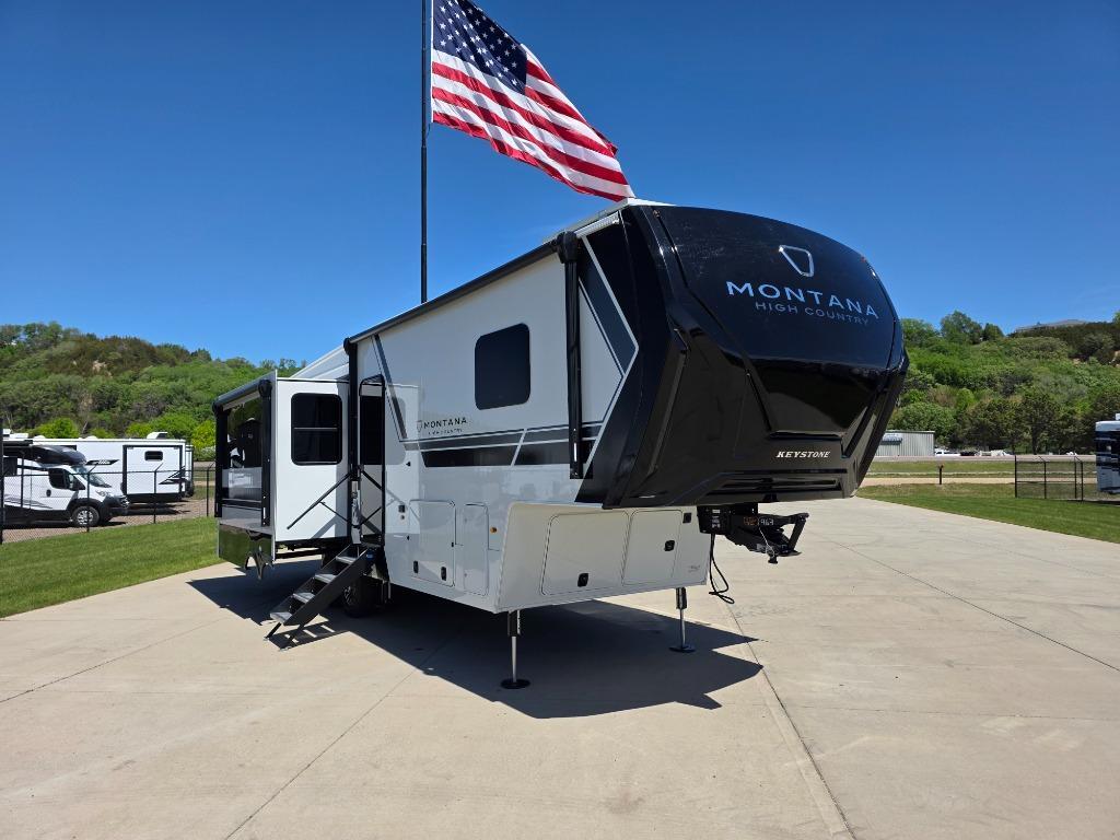 MONTANA HOT BOX 350 シリコンローラー 110V 中古品 Keystone Montana High Country 290RL RVs for sale near Litchfield
