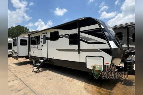 2024 Grand Design Imagine 3100RD in cleveland TX