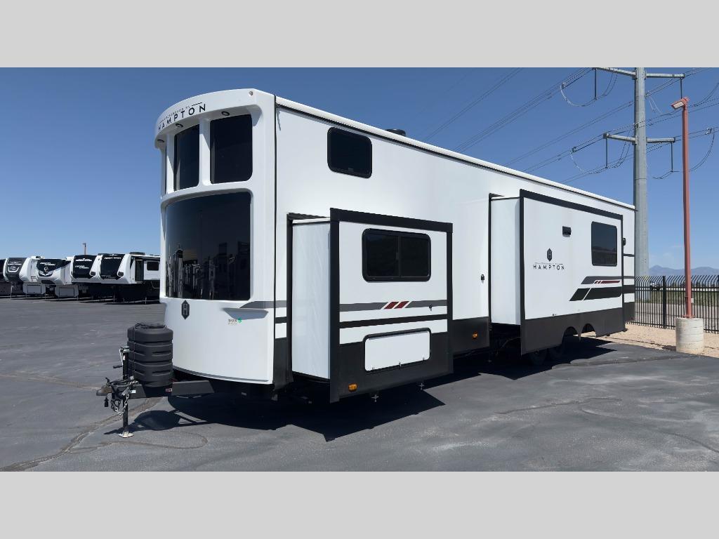 2026 Crossroads Rv Hampton 410PVL in tremonton UT
