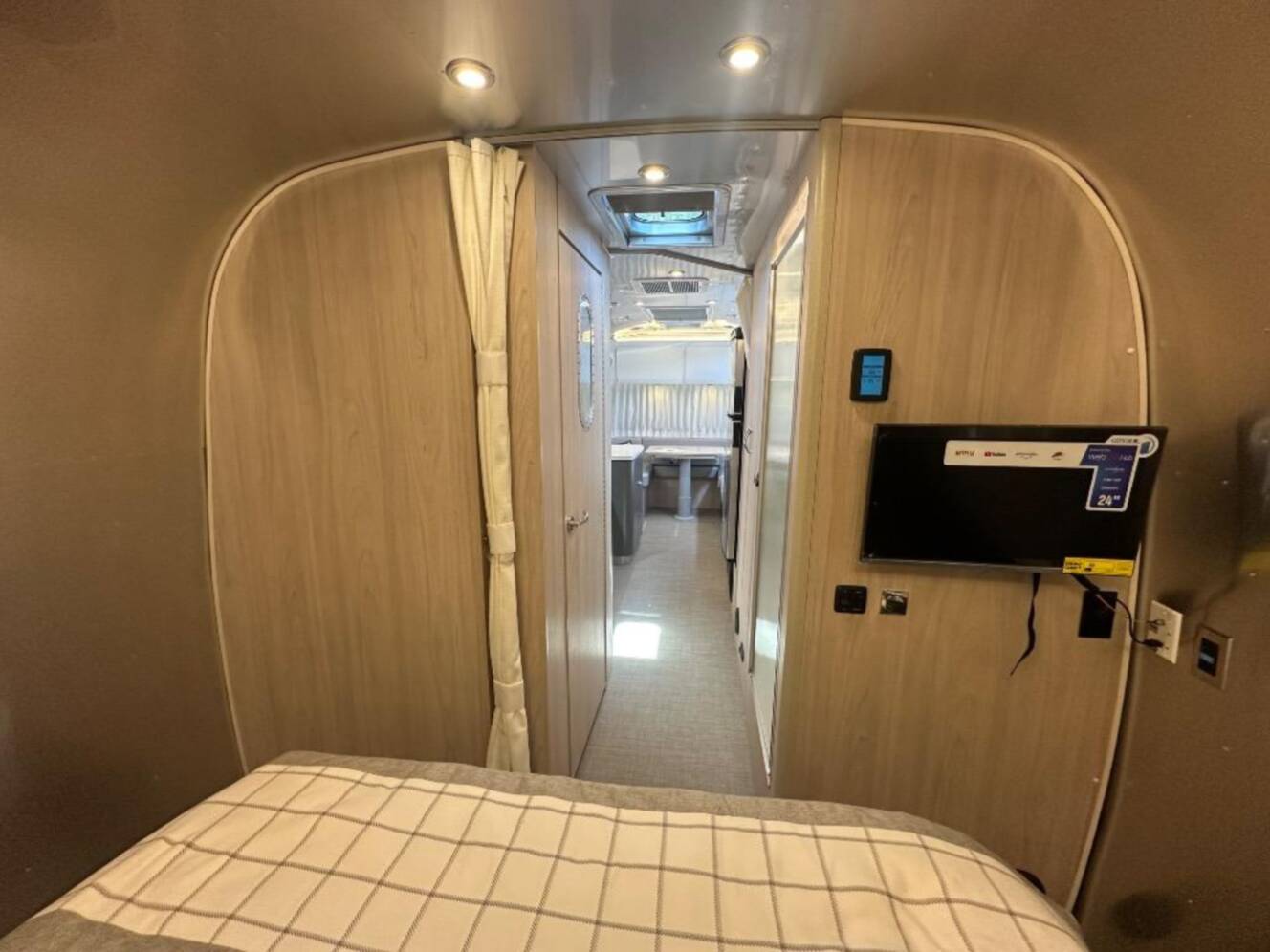 A photo of this 2026 Airstream Globetrotter 27FB