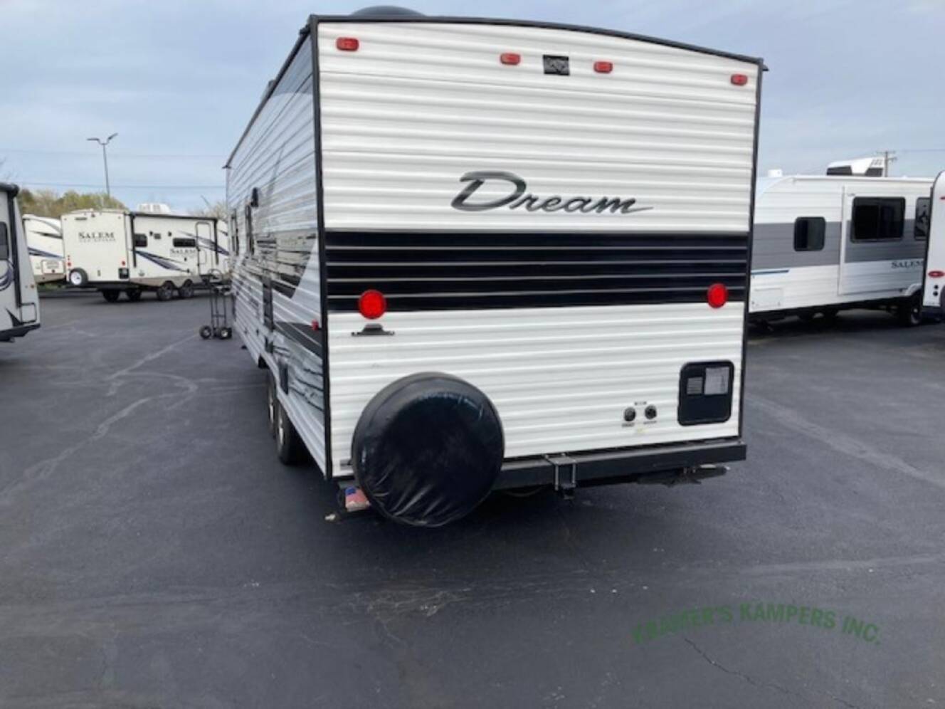 A photo of this 2022 Chinook DREAM D260BH