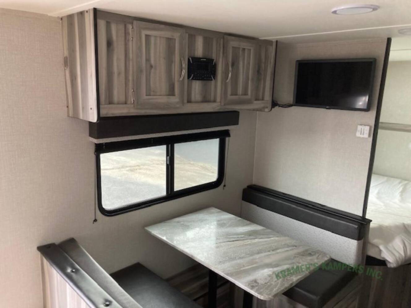 A photo of this 2022 Chinook DREAM D260BH