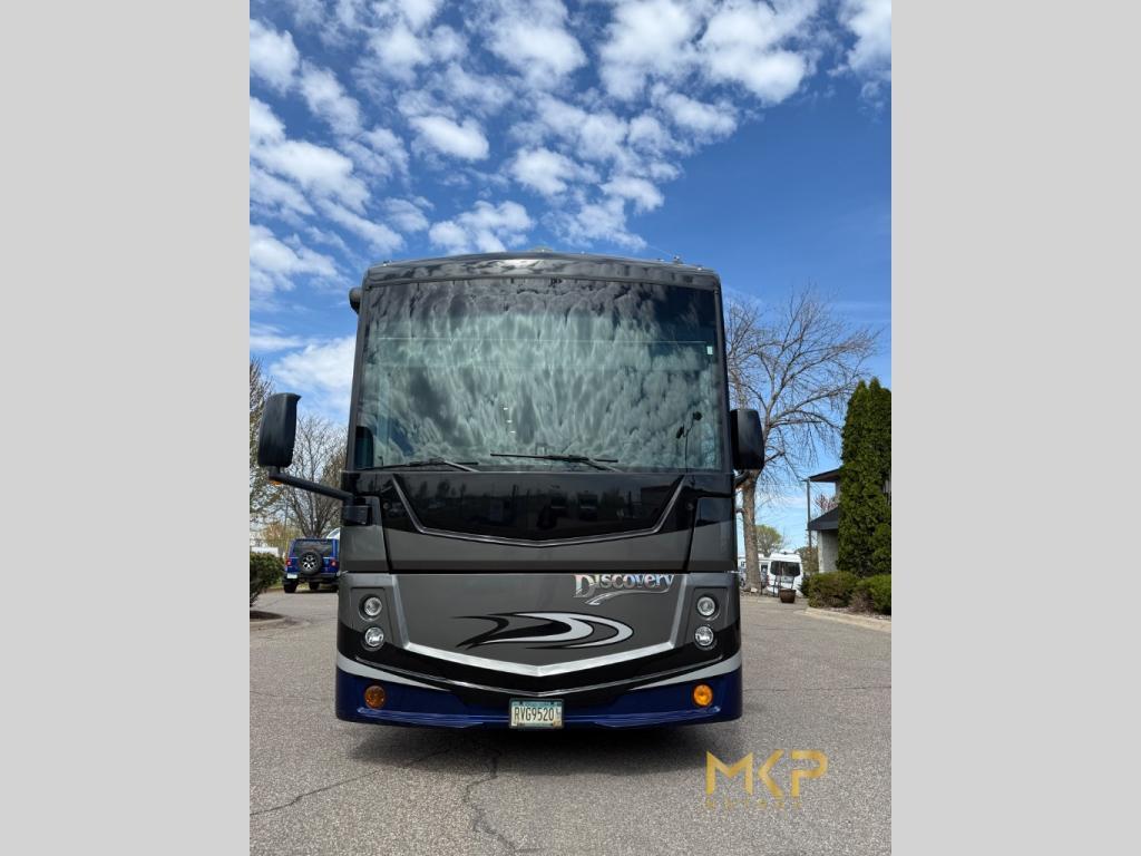 2019 Fleetwood Rv Discovery 38F in ramsey MN