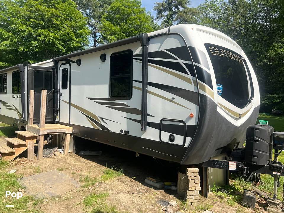 2021 Keystone Outback 328RL in guilford VT