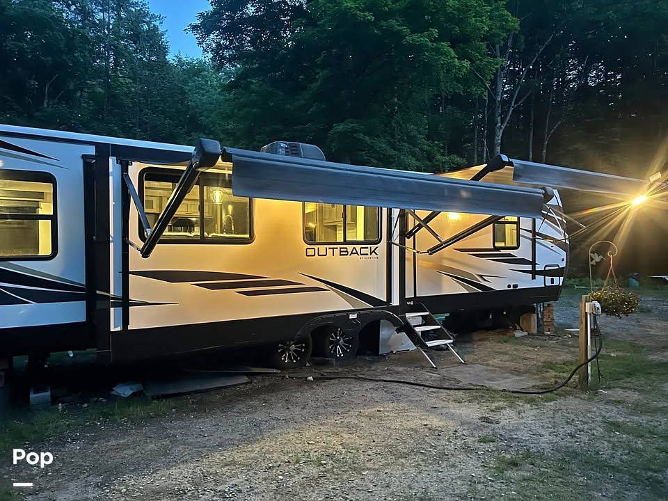 2021 Keystone Outback 328RL in guilford VT