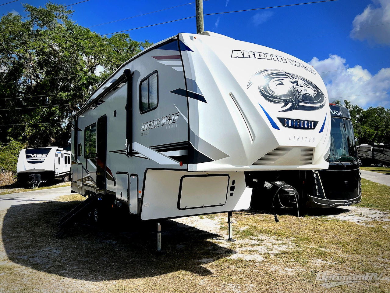 Forest River Cherokee Arctic Wolf 271RK RVs For Sale - RV Trader